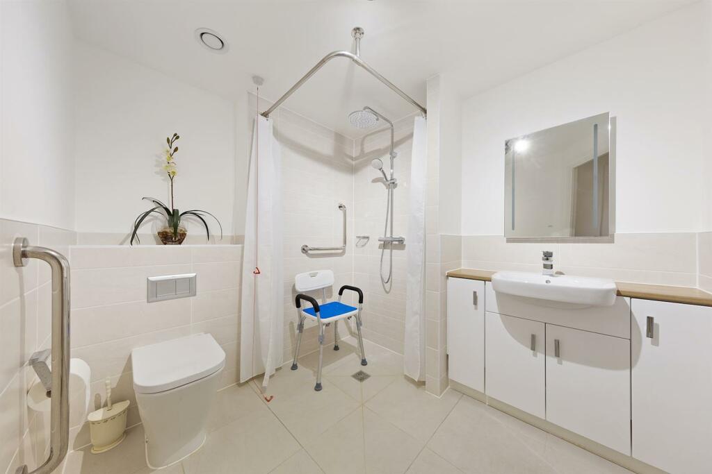 01-bee1PFMCSR 30 Birch Place-12 (1)-medium.jpg