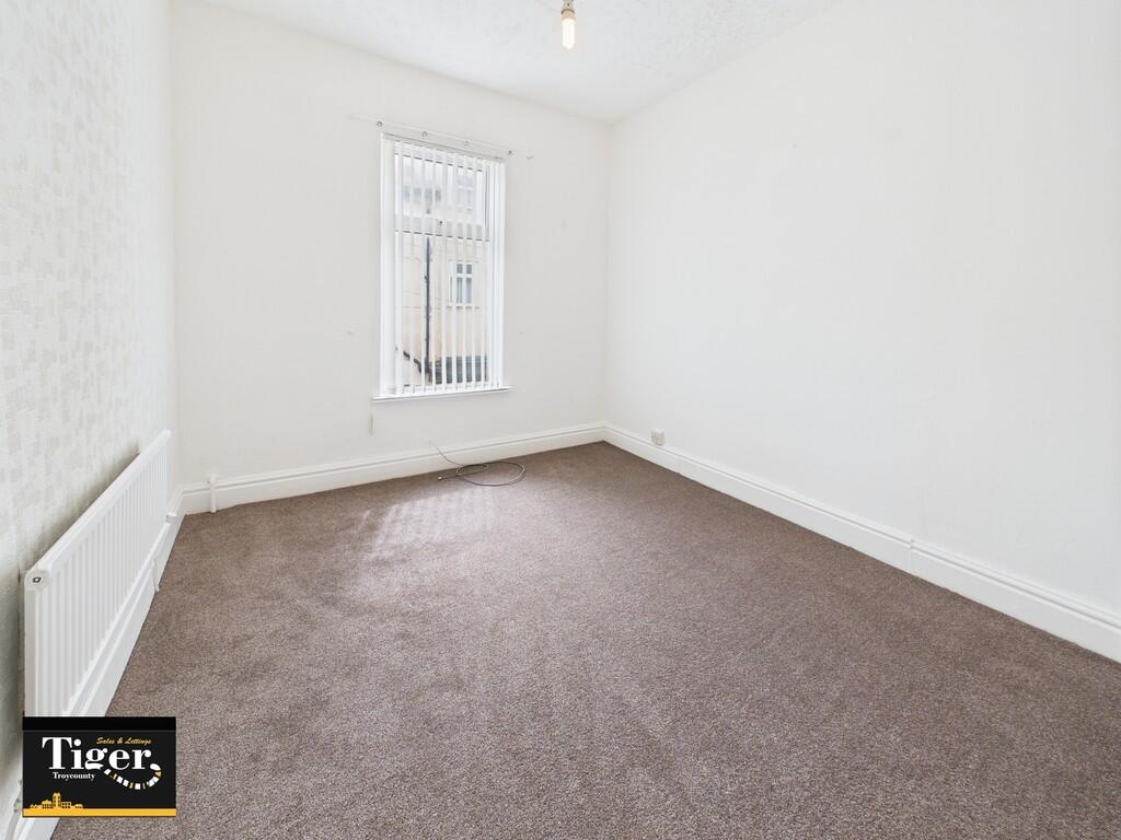 CAM02176G0-PR0650...