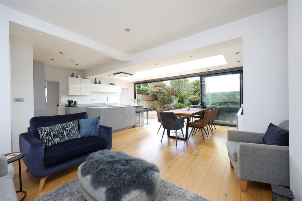 13 Red House Lane 18.JPG