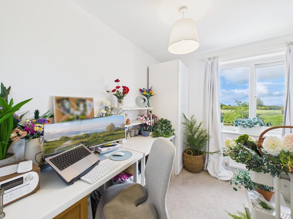 CAM02854G0-PR0447...