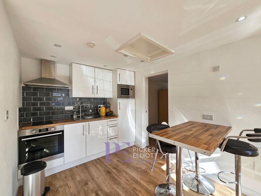 Annexe, living/ kitchen dining room