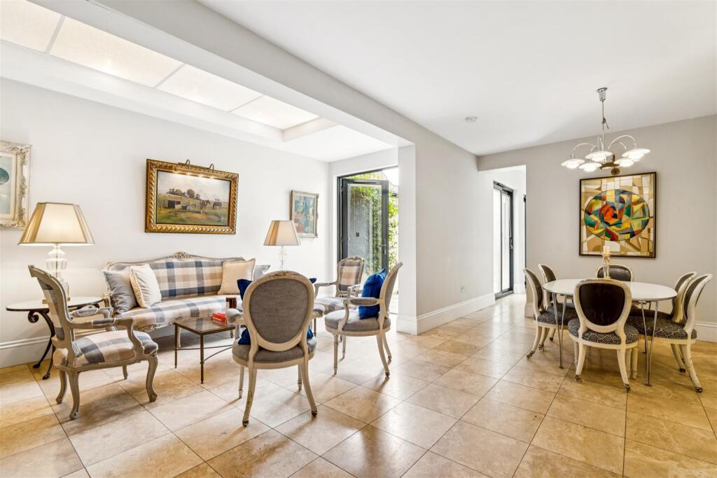 Chiswick Lane W4