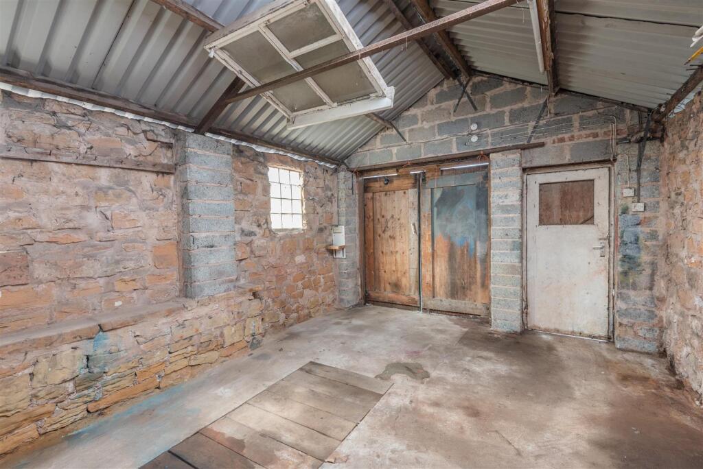 8637166-interior22.jpg
