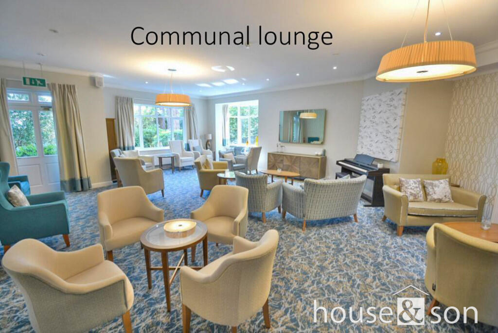 comm lounge1