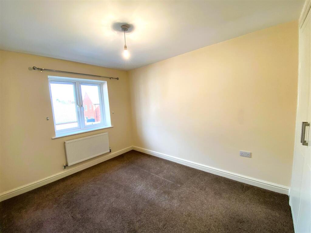 bedroom 3.jpg