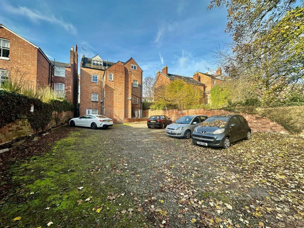 WhatsApp Image 2024-11-13 at 16.13.33_d9259180.jpg