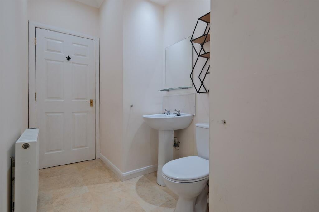 014-185 Main Street Wishaw, ML2 7NE.jpg