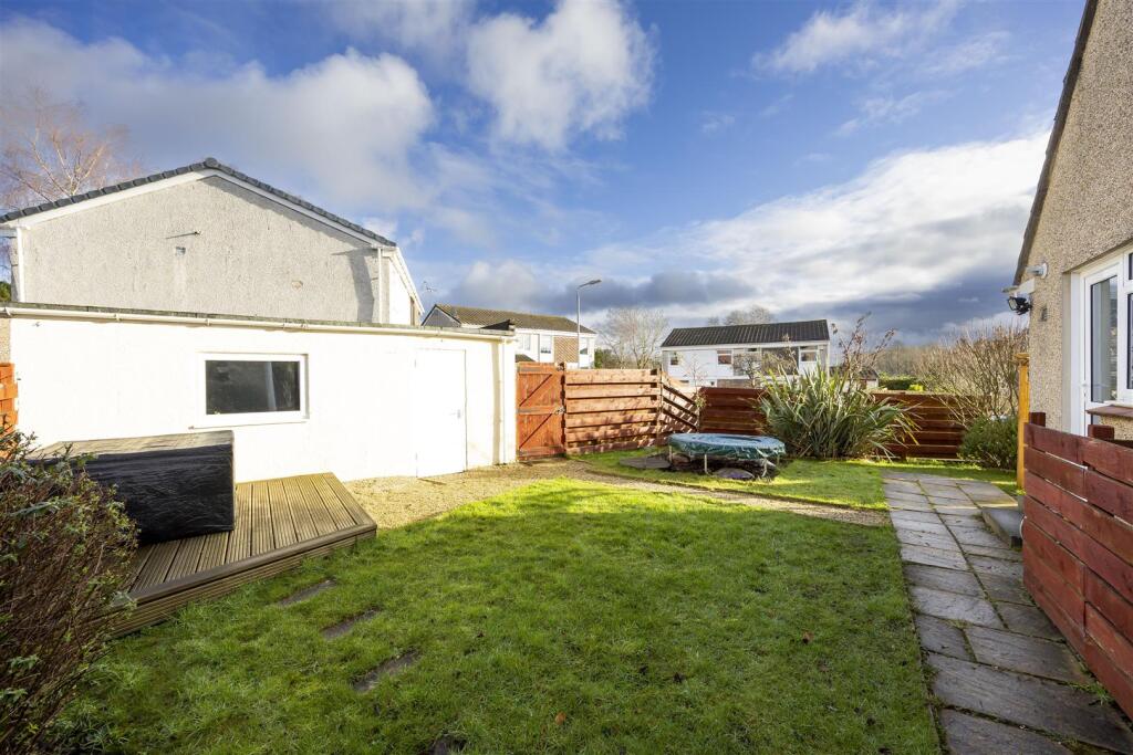 46_LARKFIELD_RD_LENZIE_002.JPG