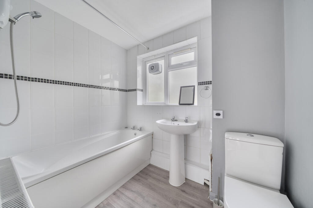 1376928-5-690b44e...