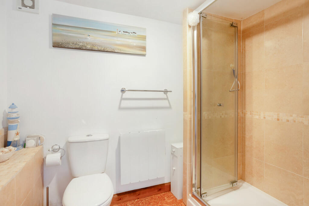 Annexe Shower Room