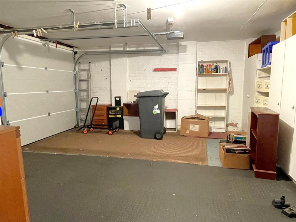 garage.JPG