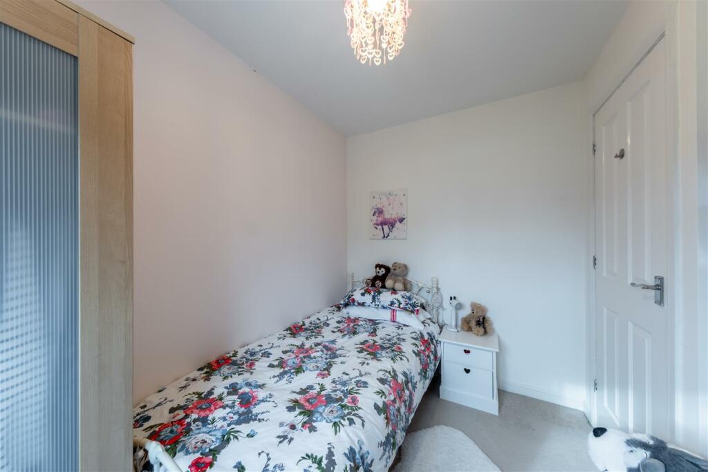 14 Delamere Close-020.jpg