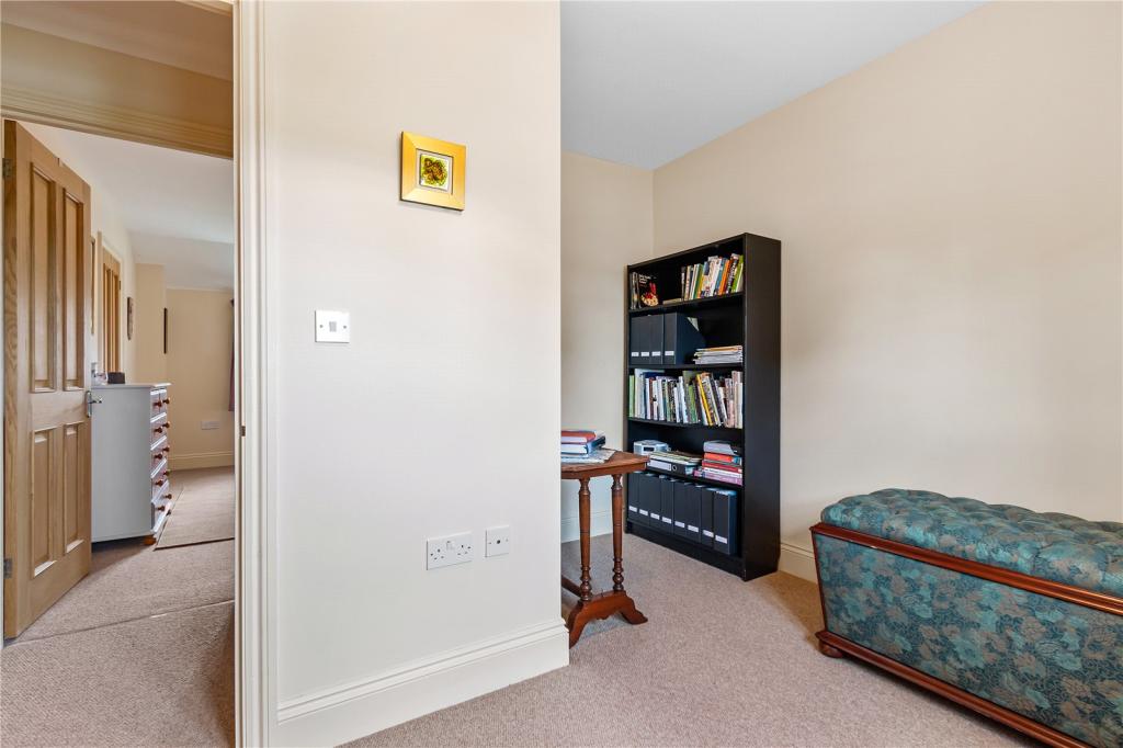 Study/Bedroom 5