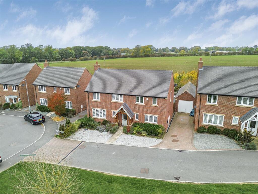 1 Buttercup Close