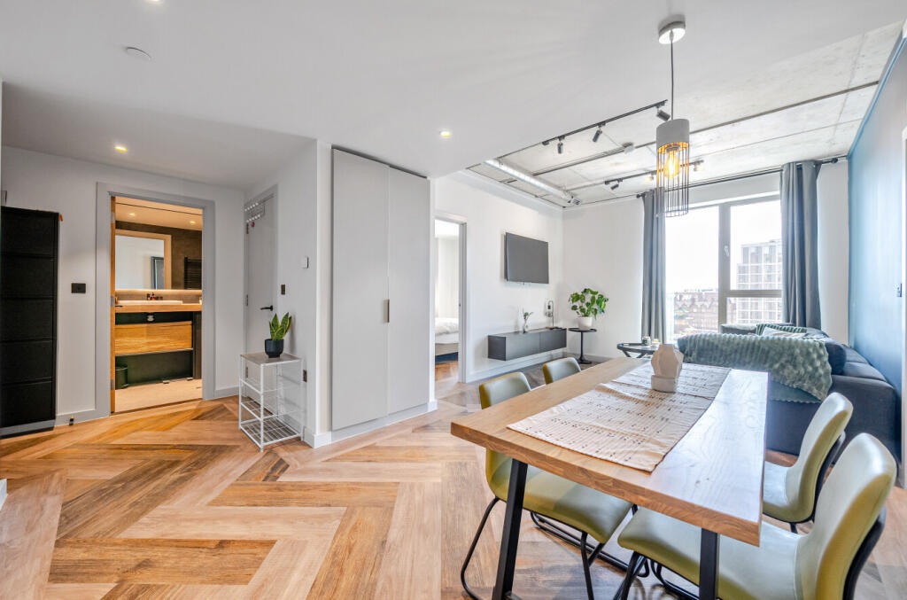 1325133-21-686fb4...