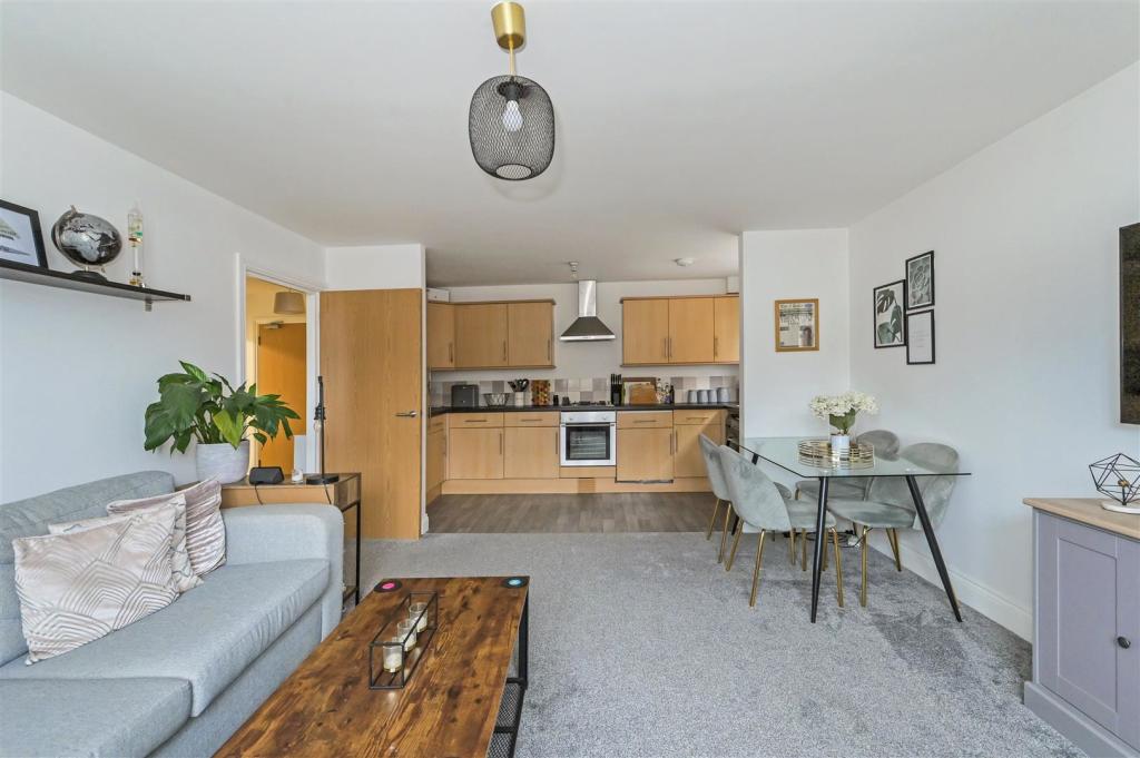 Living Room / Kitchen