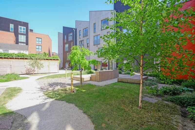 Communal Gardens 
