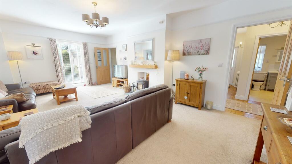Hazel-Hill-StFlorence-Milton-Tenby-05282023_170954
