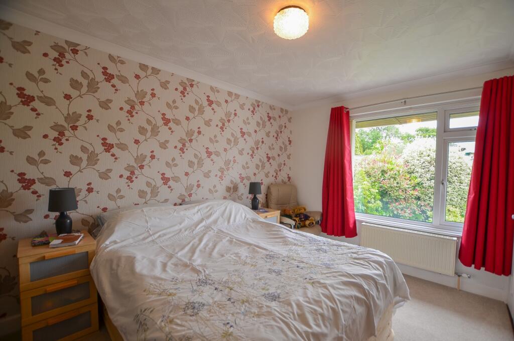 To Book A Viewing Call TPS Lostwithiel on 01208 87
