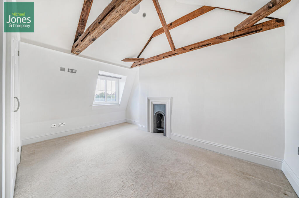Main Bedroom