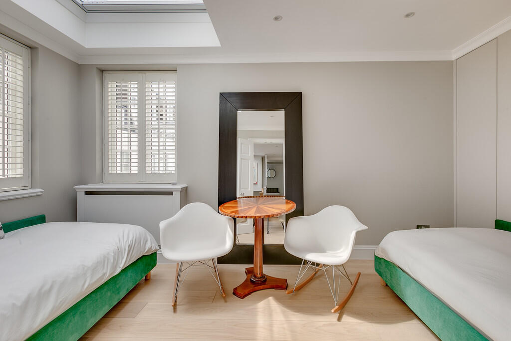 Belgrave Place 7-...