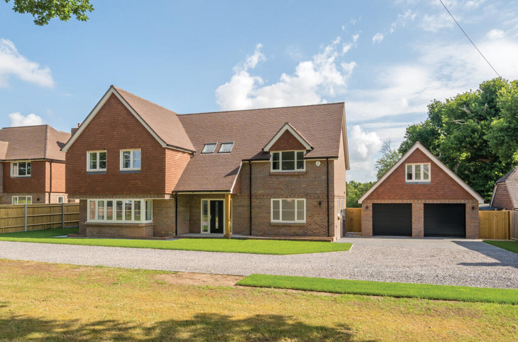 1295998-2-683040f...