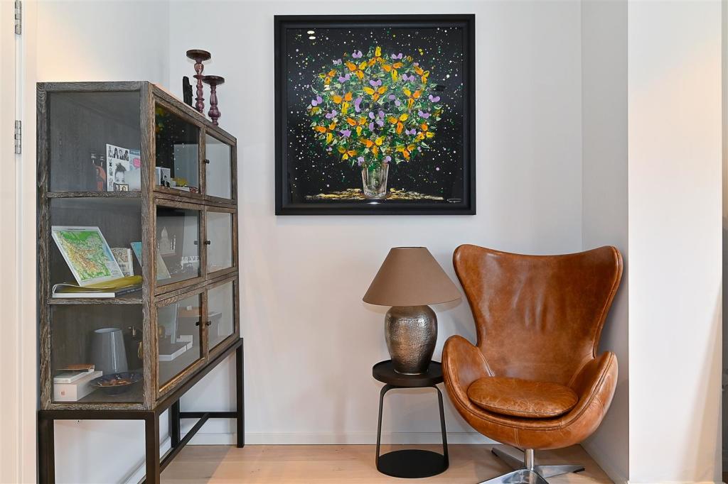 2-55-Conduit-Street (3).JPG