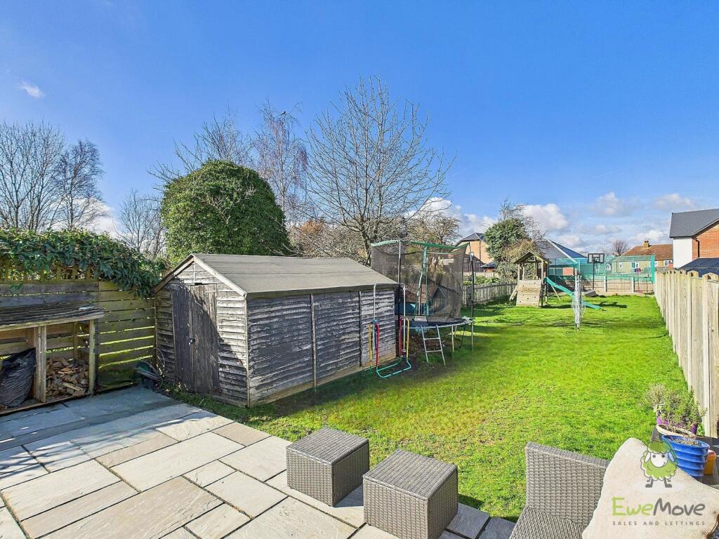 CAM01543G0-PR0119-STILL039