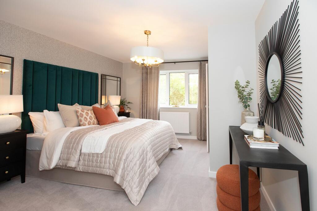 Principal bedroom