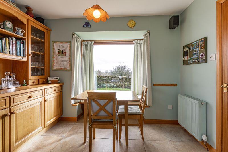 Breakfasting Kitchen &amp; Window Seat