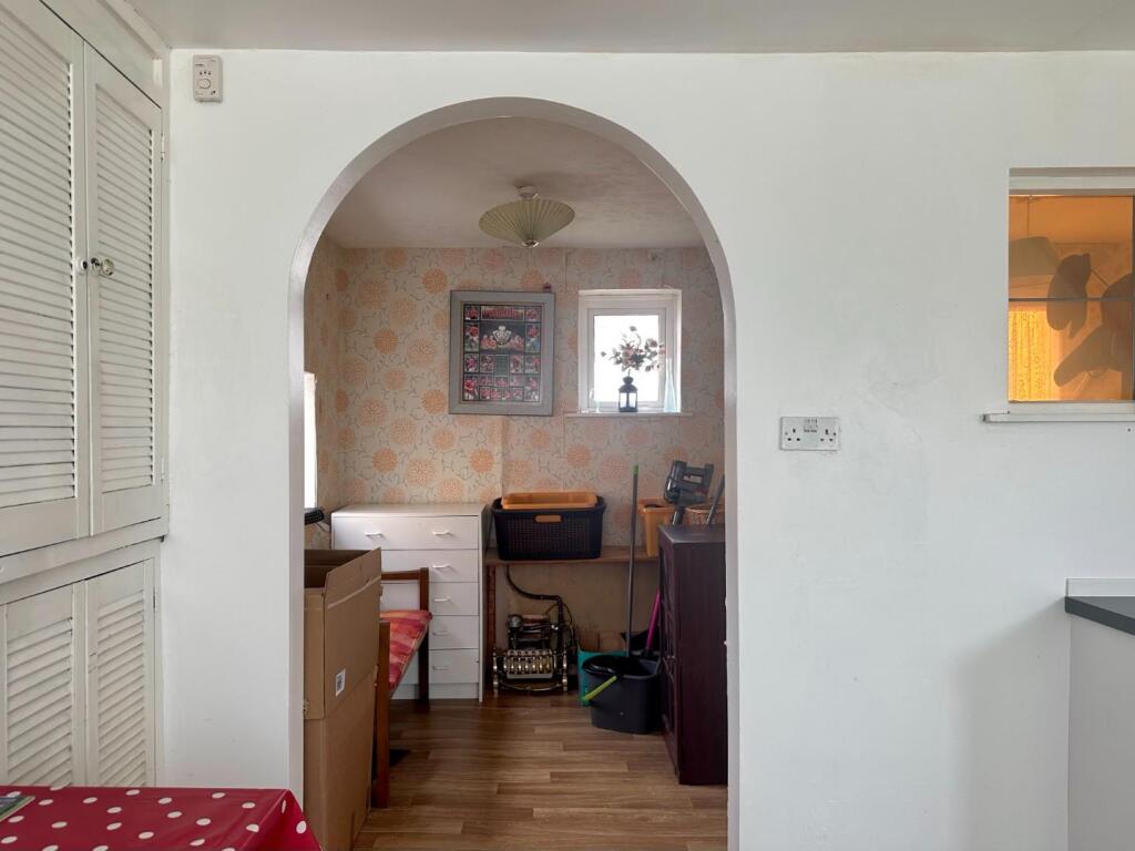 Kitchen through to Breakfast Room
