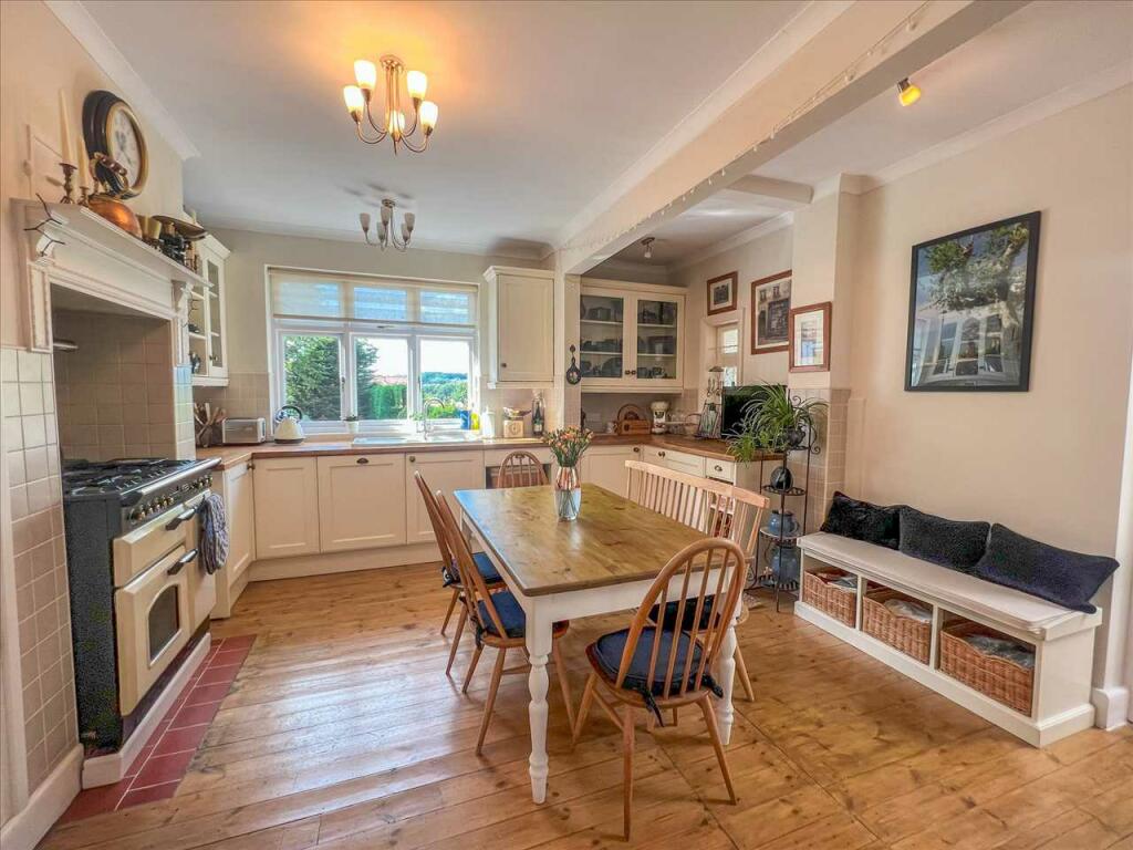Breakfast Kitchen