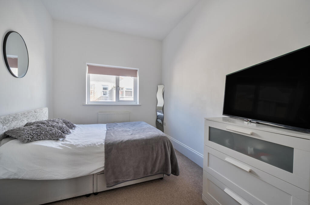 1369239-10-68f0fa...