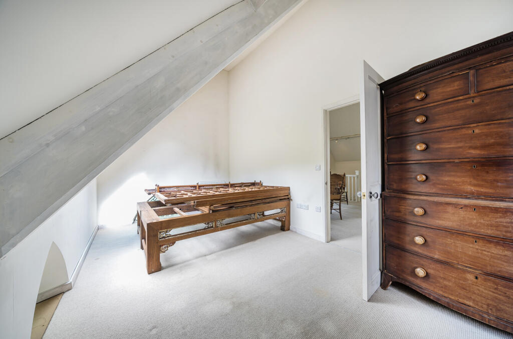 1357933-3-68d40d7...