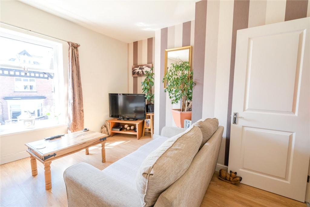 75a - Living Room