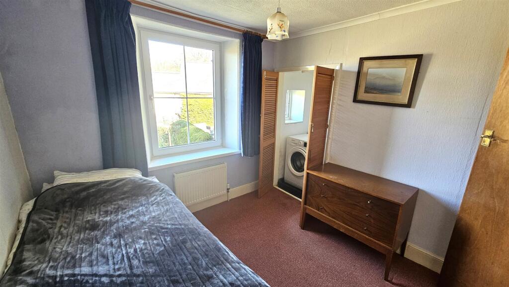 Bedroom 4.jpg