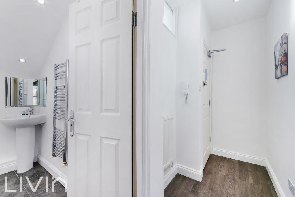 WOODSTOCK ROAD, 8, 4-3