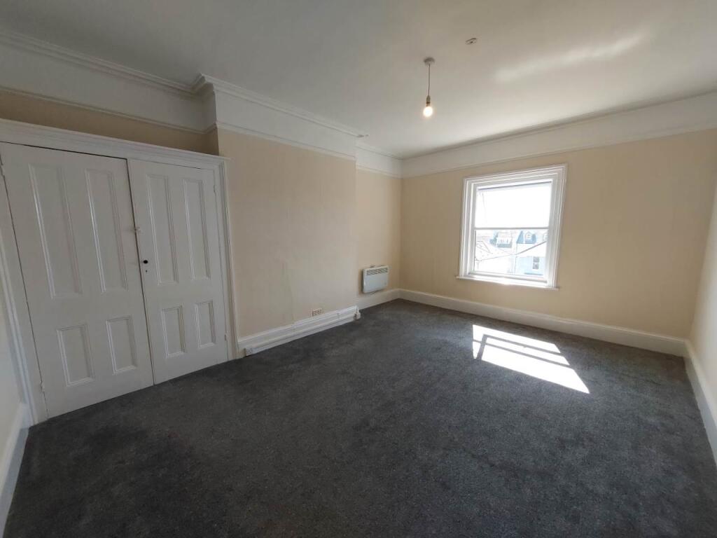 Rear room2