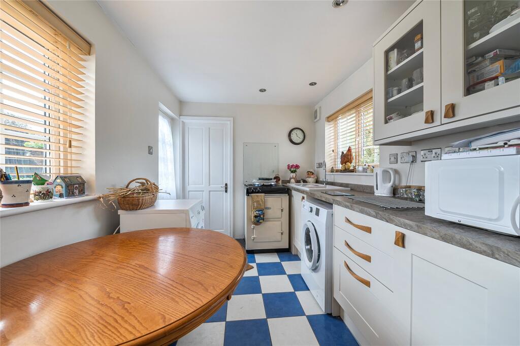 Cadeleigh, Tiverton, Devon, EX16