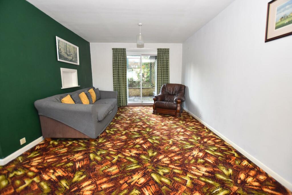 LOUNGE 03.jpg