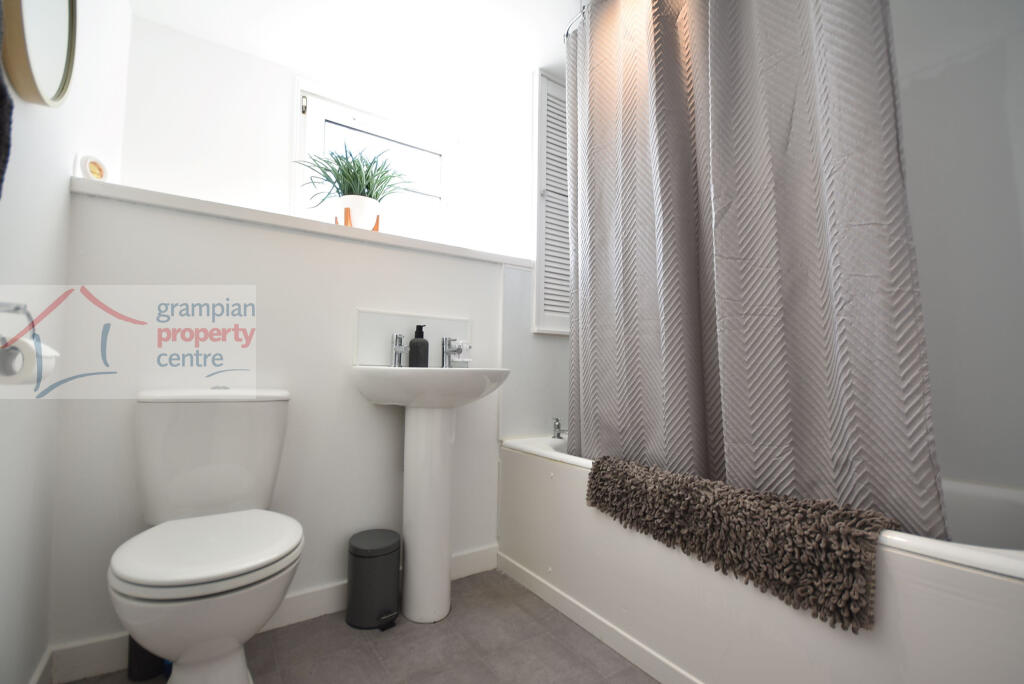 bathroom.JPG