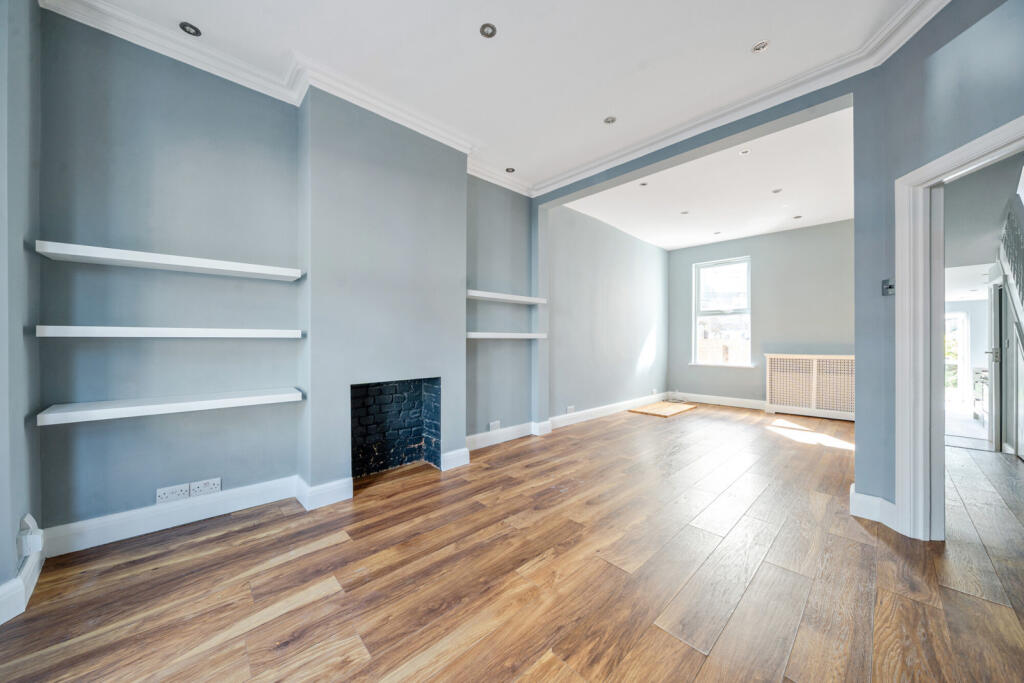 1300814-9-683973e...