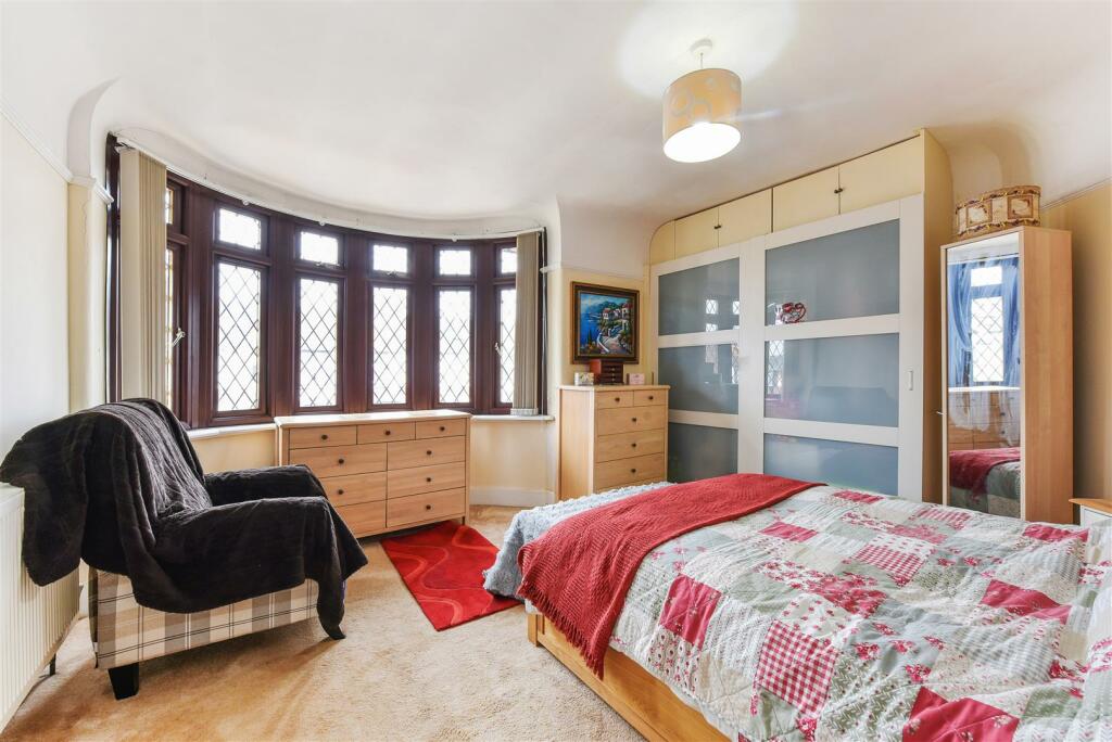 Master Bedroom.jpg