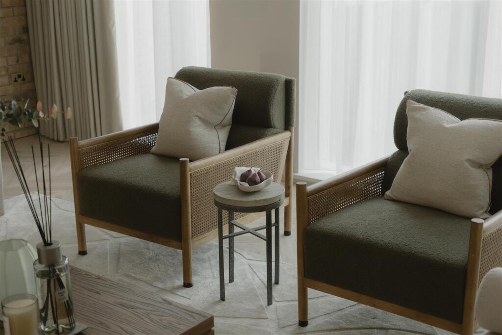 Coombe Lane_Warm_019.jpg