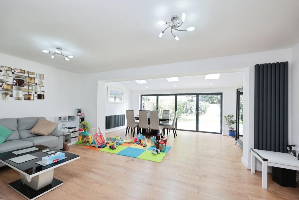 Living / Dining Room