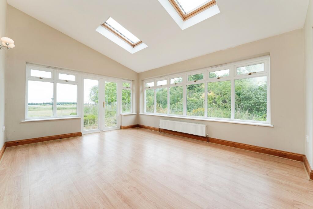 Sun Room / Conservatory