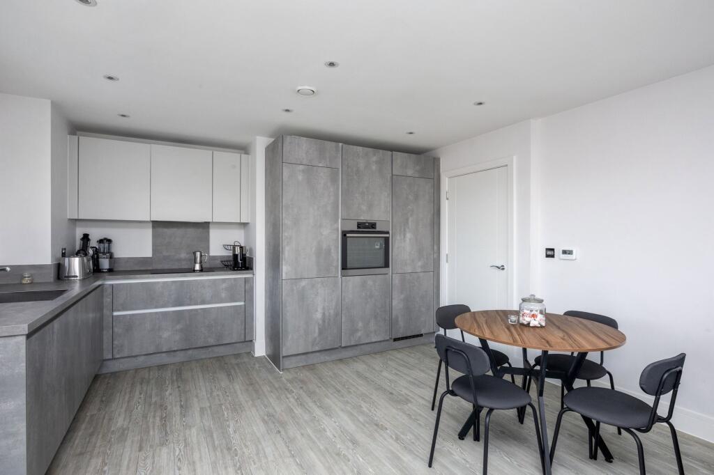 Kitchen / Lounge / Diner