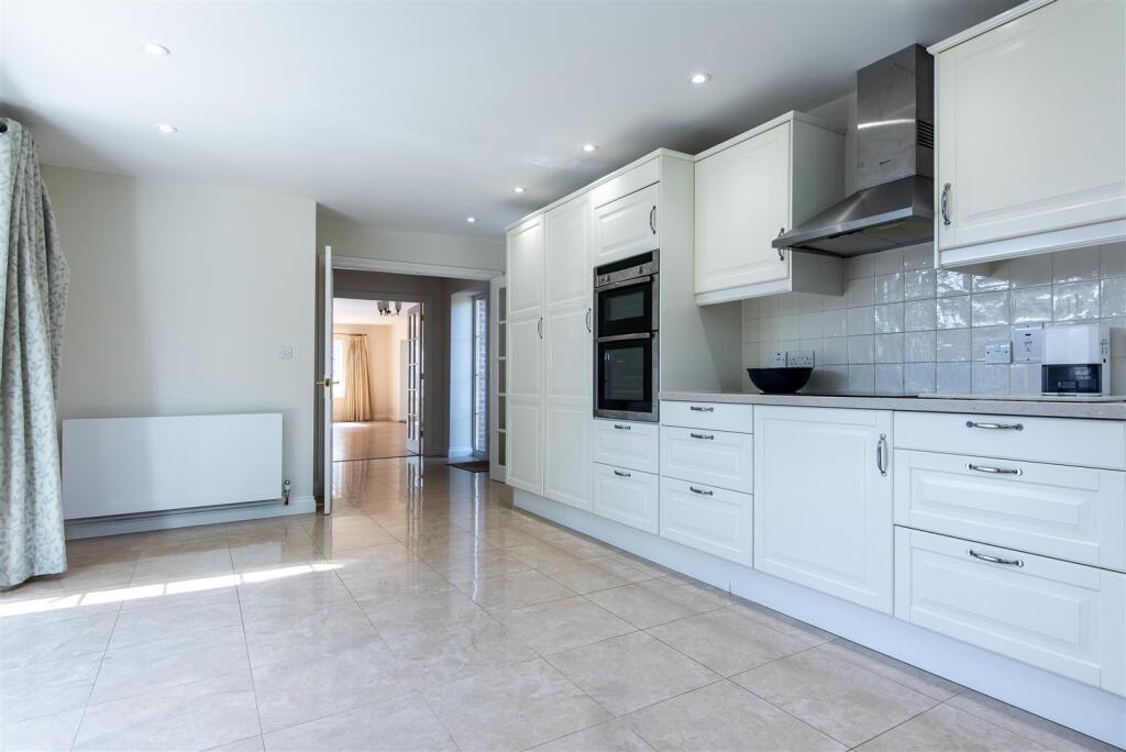 54 village rd-hi-30.jpg