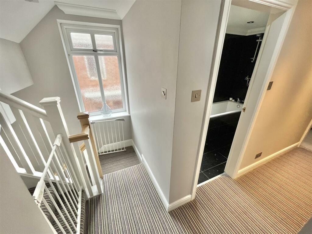 First Floor Landing.jpg
