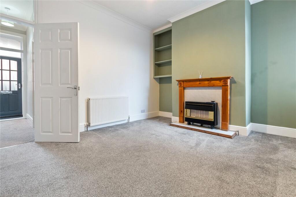 Sitting/Dining Room